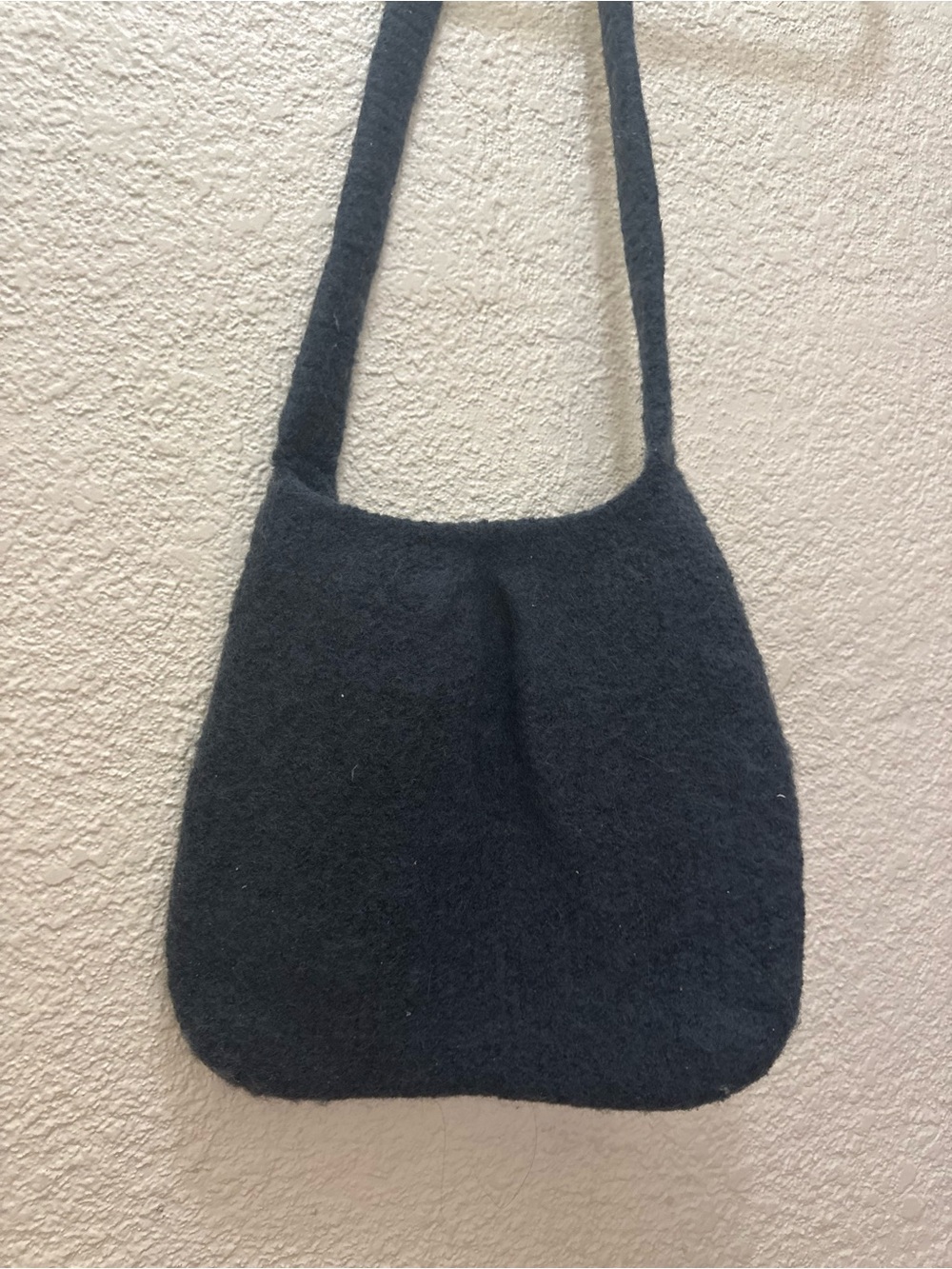Minimalist Black Felt Shoulder Bag for Women